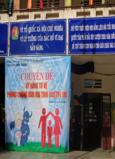 Học sinh trường Tiểu học Hiệp Thành tham gia tìm hiểu" phòng chống xâm hại tình dục trẻ em"