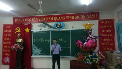 Lễ kết nạp Đảng viên mới của Chi bộ trường Tiểu học Hiệp Thành