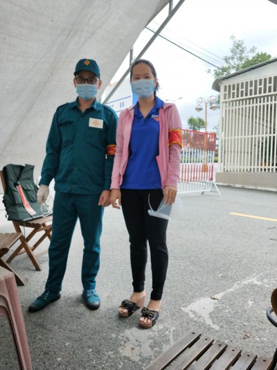 Tuổi trẻ trường tiểu học Hiệp Thành xung kích tham gia chống dịch  covid 19