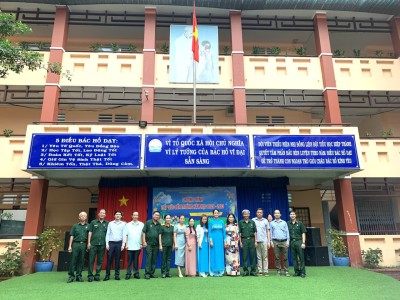 Trường tiểu học Hiệp Thành tổ chức chương trình " Tiếp sức đến trường"