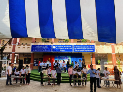 Trường tiểu học Hiệp Thành tổ chức chương trình "Ngày của con"