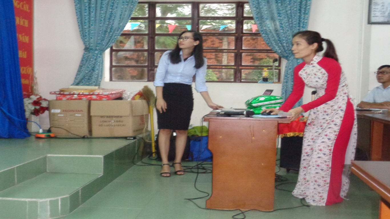 co Nhung