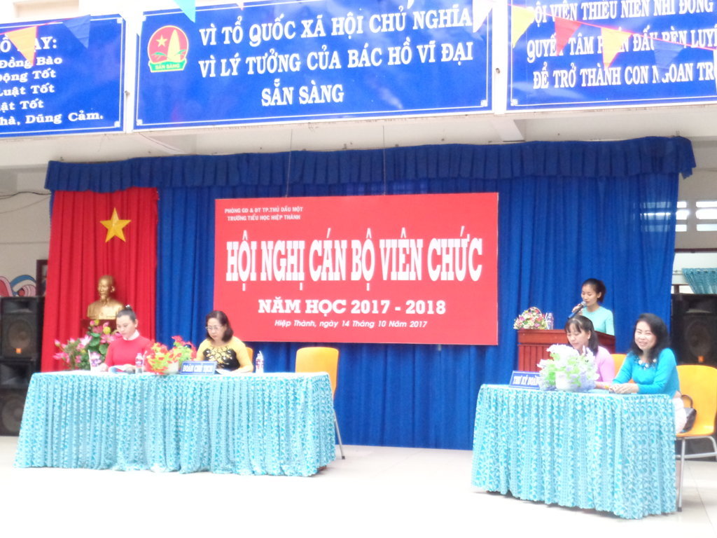 Hội nghị Cán bộ CCVC năm học 2017-2018