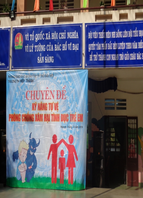 Học sinh trường Tiểu học Hiệp Thành tham gia tìm hiểu" phòng chống xâm hại tình dục trẻ em"