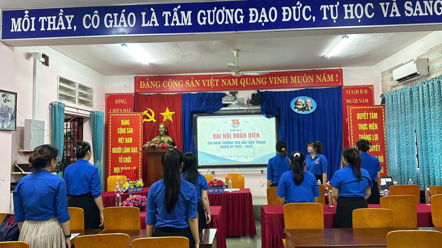 Đại hội chi đoàn trường tiểu học Hiệp Thành năm học 2025-2026